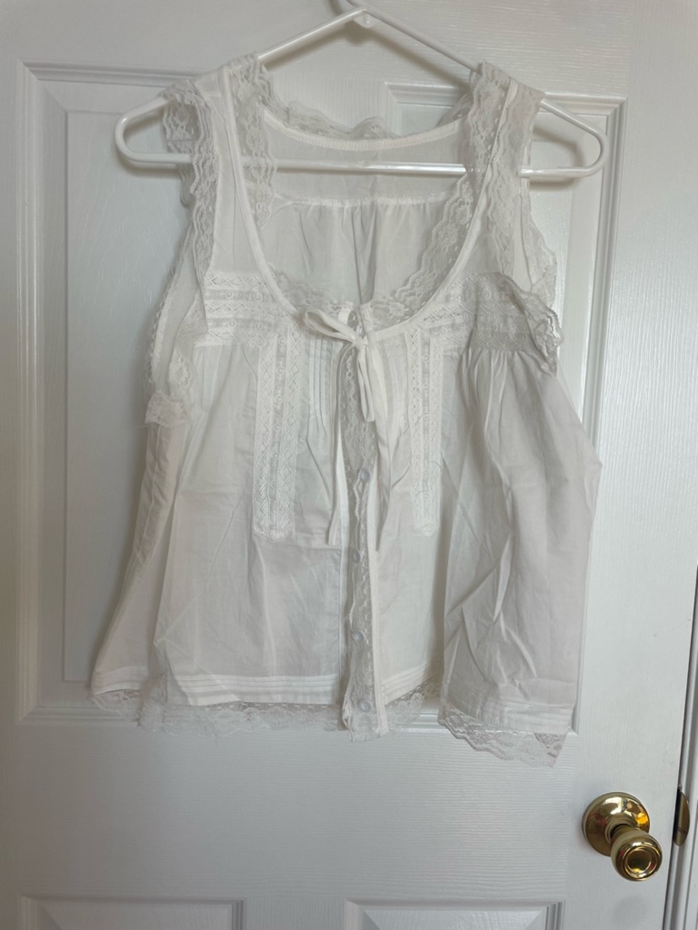 White Lace Trim Sleeveless Peasant Top